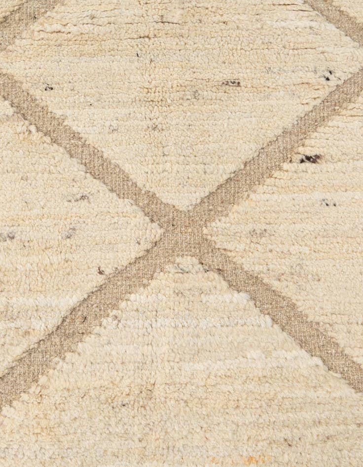Detail image of  6' 1 x 9' 4  Hand Knotted Darya Wool Rug