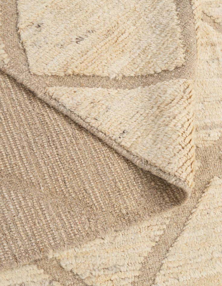 Detail image of  6' 1 x 9' 4  Hand Knotted Darya Wool Rug