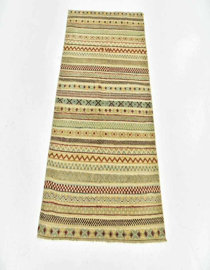 Detail image of  3' 2 x 4' 10  Hand Knotted Darya Rug