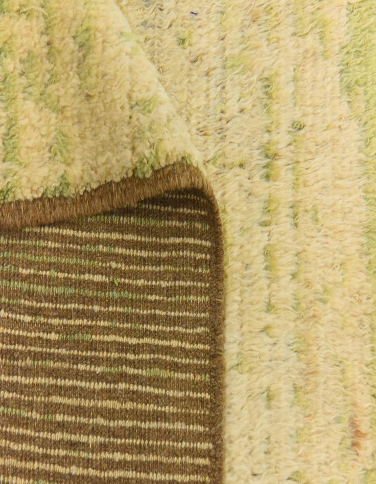 Detail image of  6' 6 x 9' 8  Hand Knotted Darya Wool Rug