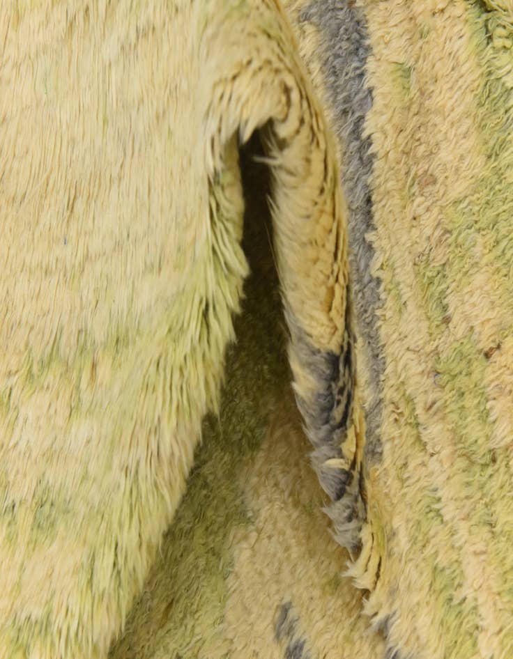 Detail image of  6' 6 x 9' 8  Hand Knotted Darya Wool Rug