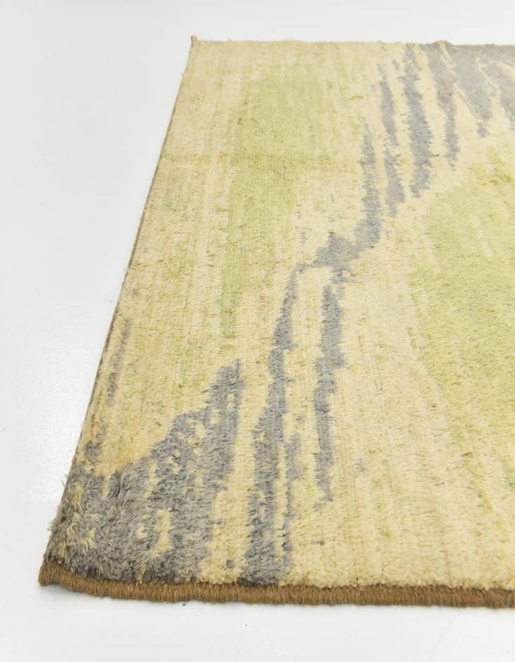 Detail image of  6' 6 x 9' 8  Hand Knotted Darya Wool Rug