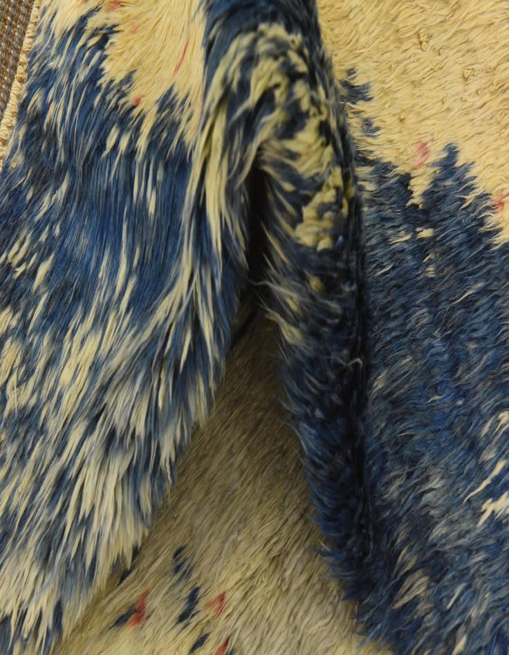 Detail image of  6' 9 x 9'  Hand Knotted Darya Wool Rug