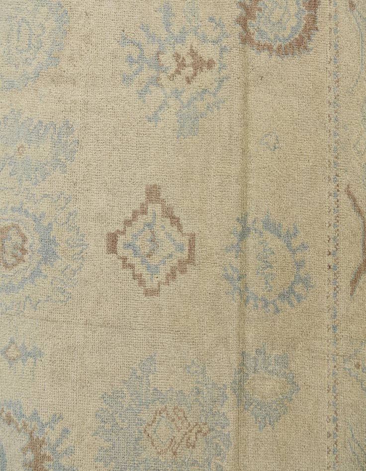Detail image of  4' 8 x 6' 9  Hand Knotted Darya Wool Rug