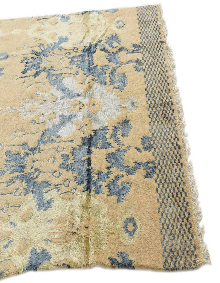 Detail image of  5' x 8' 1  Hand Knotted Darya Rug