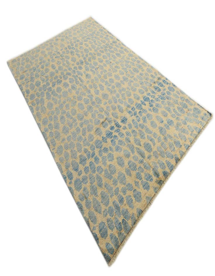 Detail image of  6' 6 x 9' 9  Hand Knotted Darya Wool Rug