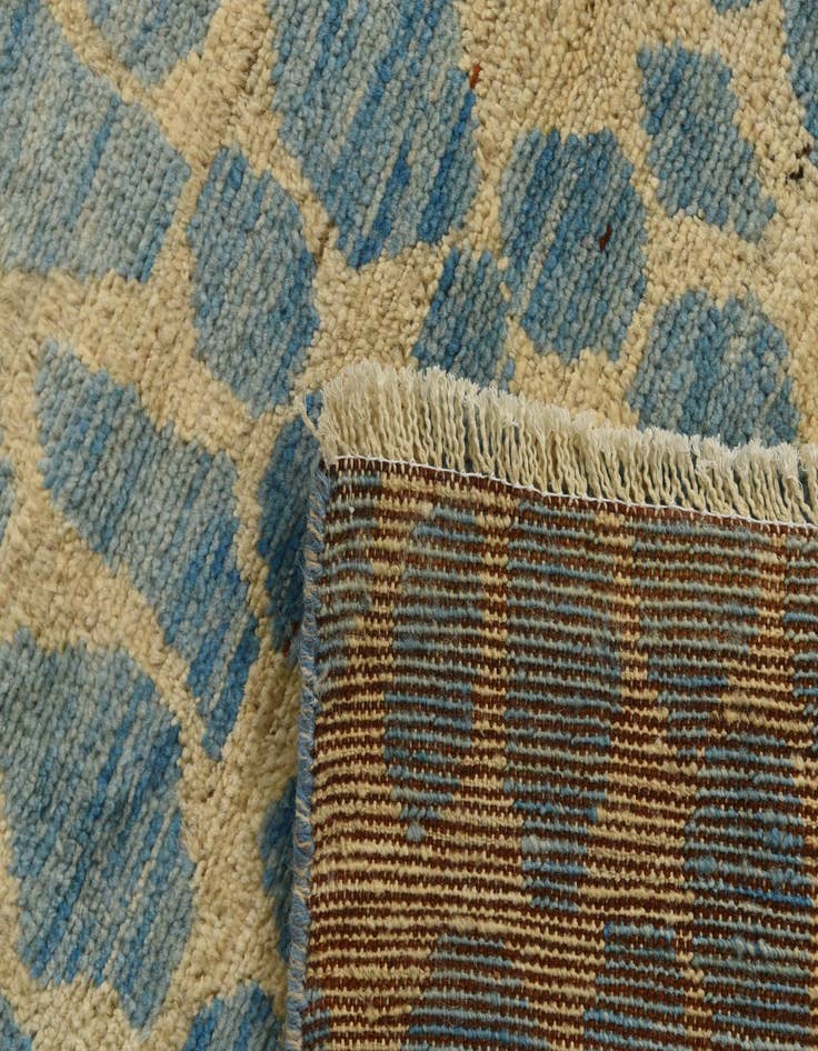 Detail image of  6' 6 x 9' 9  Hand Knotted Darya Wool Rug