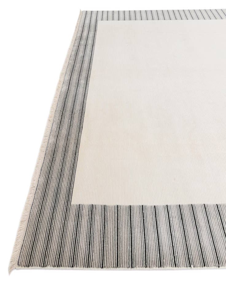 Detail image of  7' 10 x 9' 9  Hand Knotted Darya Wool Rug