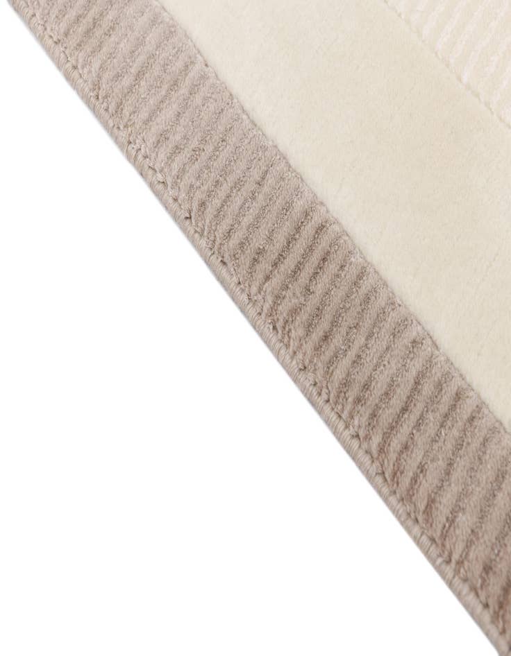 Detail image of  8' 1 x 11' 7  Hand Knotted Darya Wool Rug