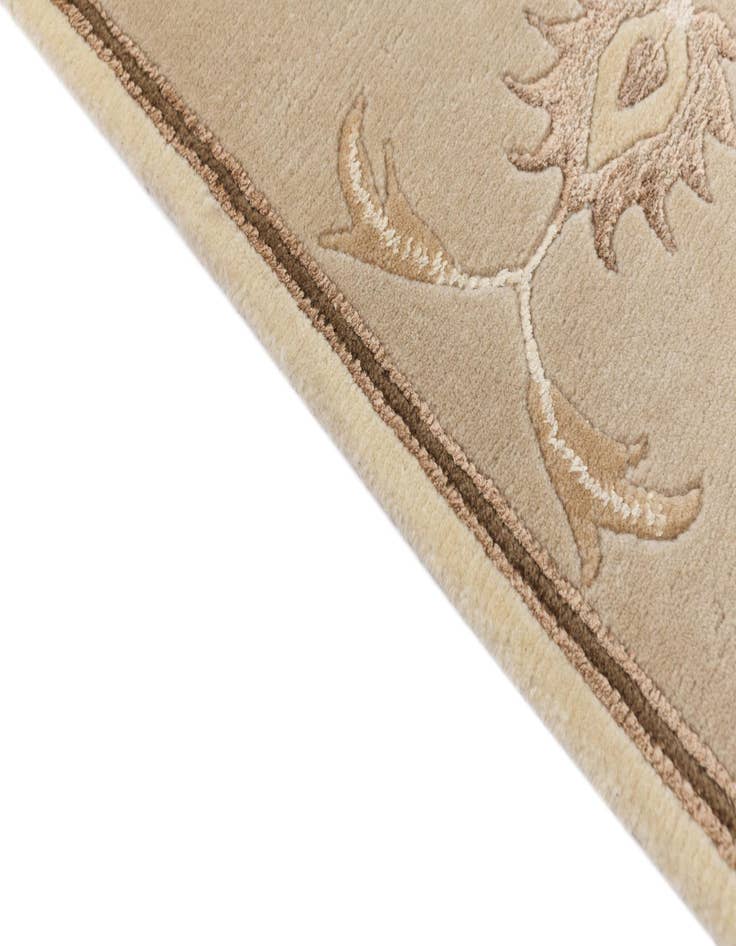 Detail image of  6' 8 x 9' 8  Hand Knotted Darya Wool Rug