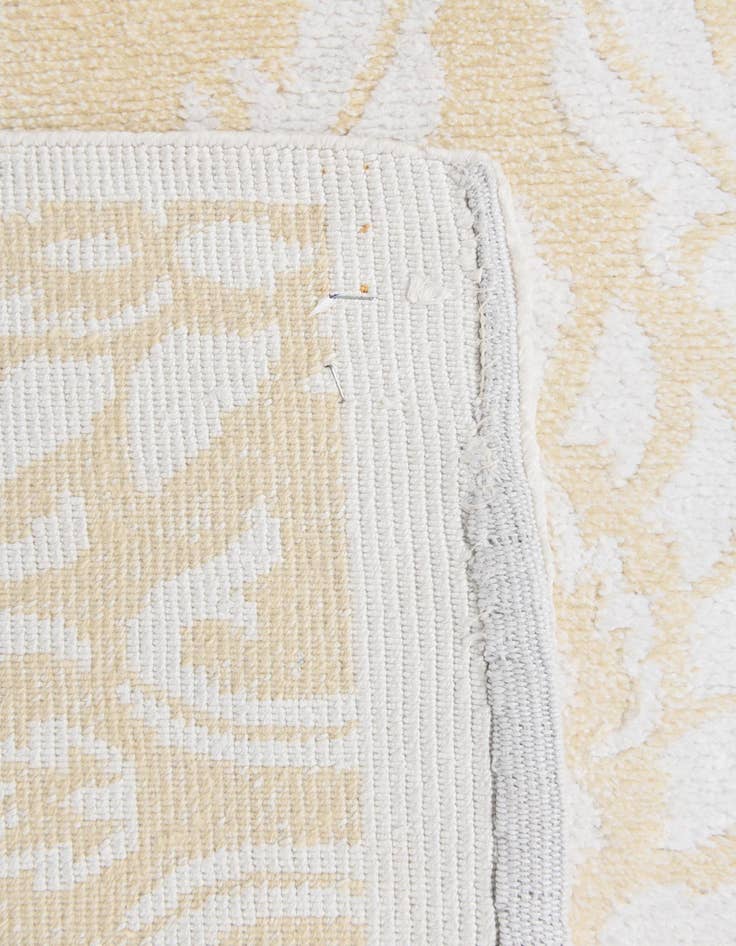 Detail image of  2' 11 x 4' 11  Hand Knotted Darya Wool Rug