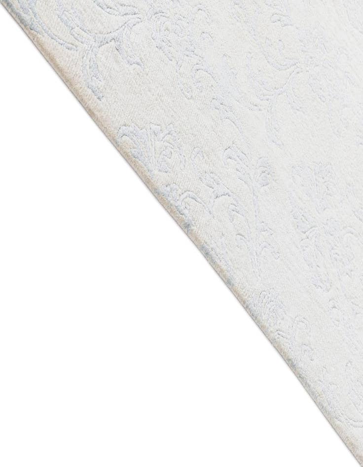 Detail image of  5' 7 x 7' 8 Darya Rug