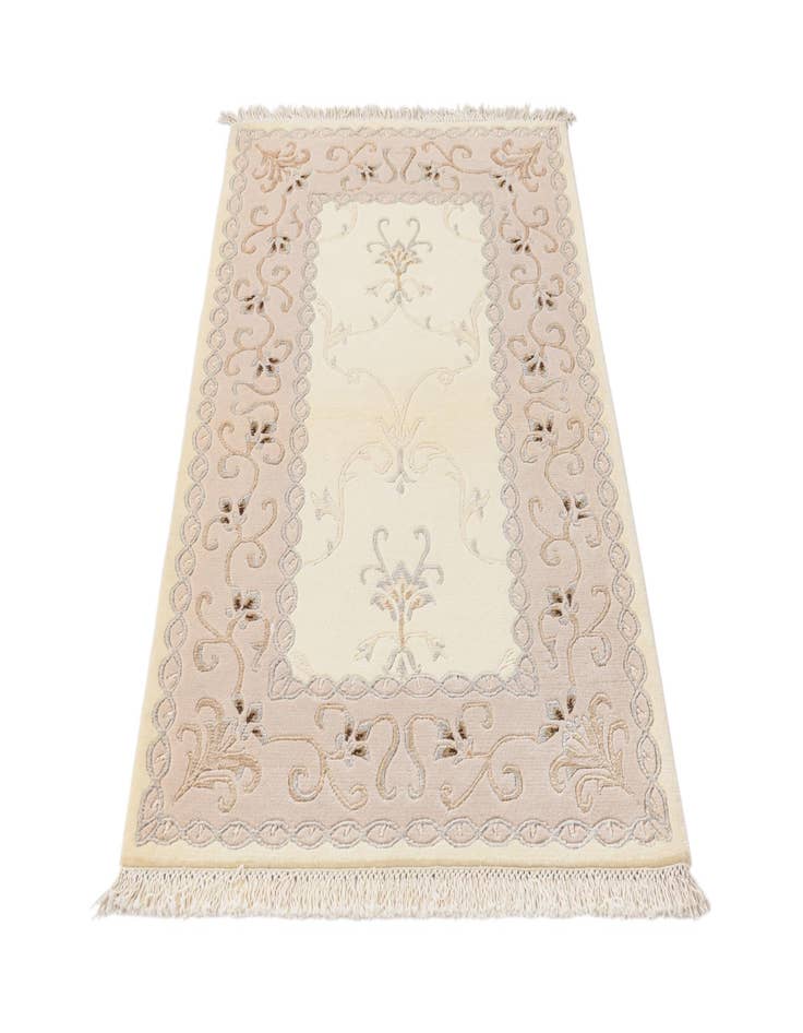 Detail image of  2' 11 x 4' 11  Hand Knotted Darya Wool Rug