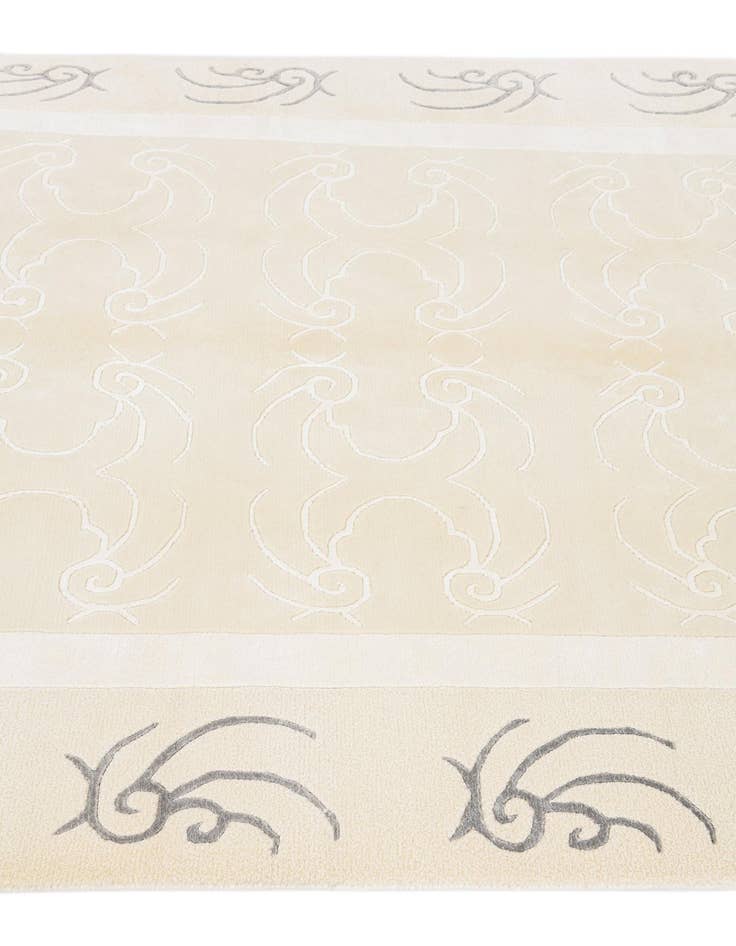 Detail image of  5' 7 x 7' 10 Darya Rug