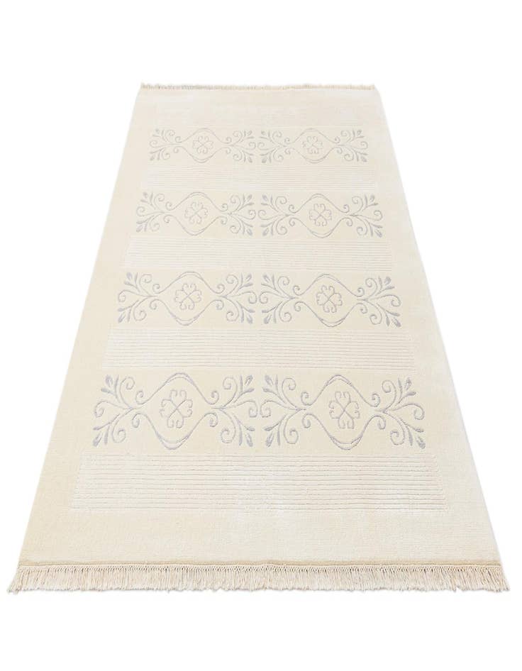 Detail image of  5' 7 x 8' Darya Rug