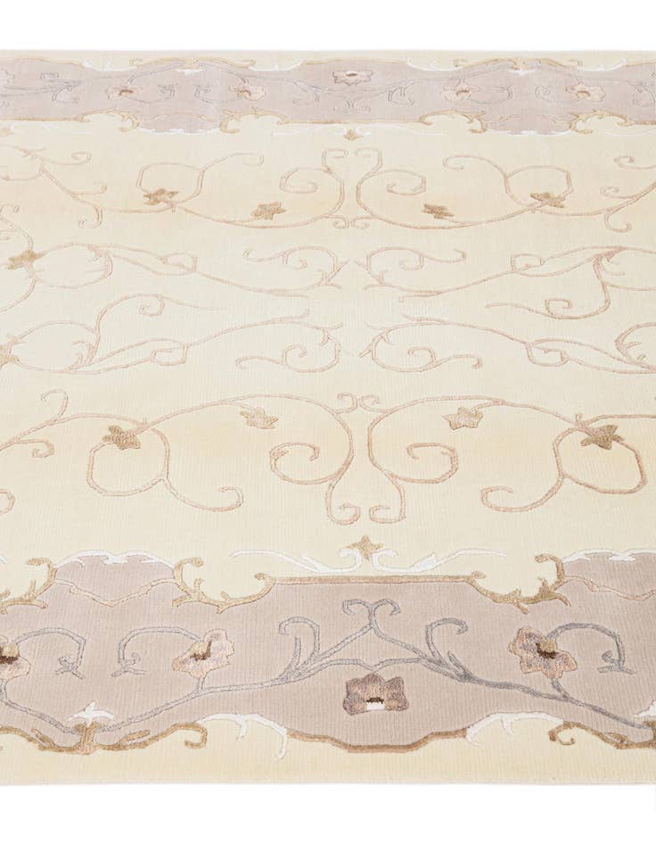 Detail image of  5' 7 x 8' Darya Rug