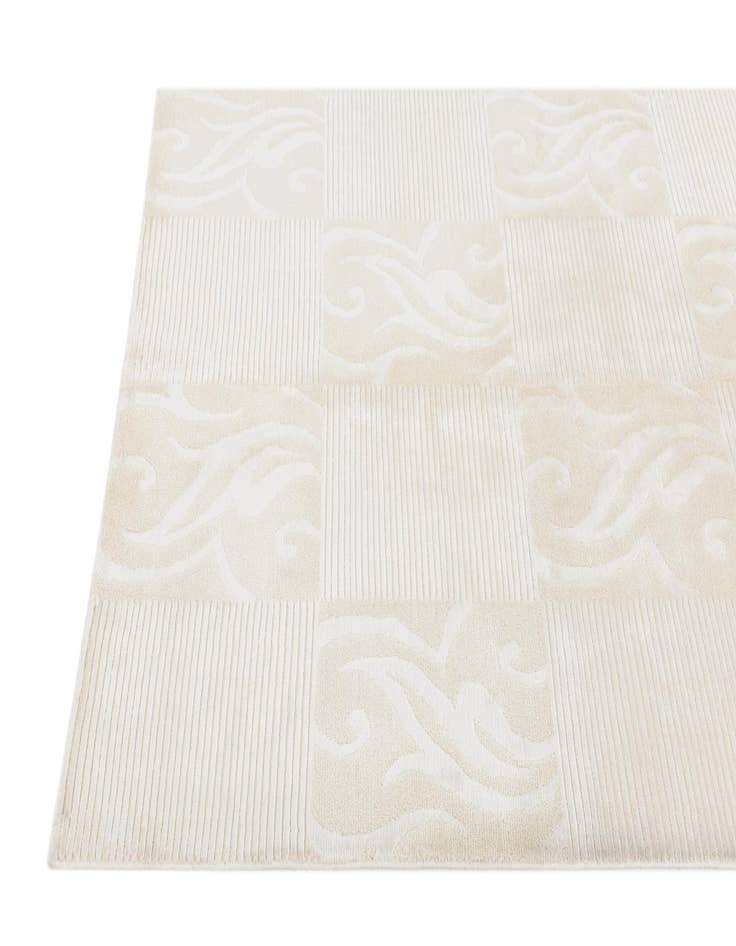 Detail image of  3' 11 x 6'  Hand Knotted Darya Wool Rug