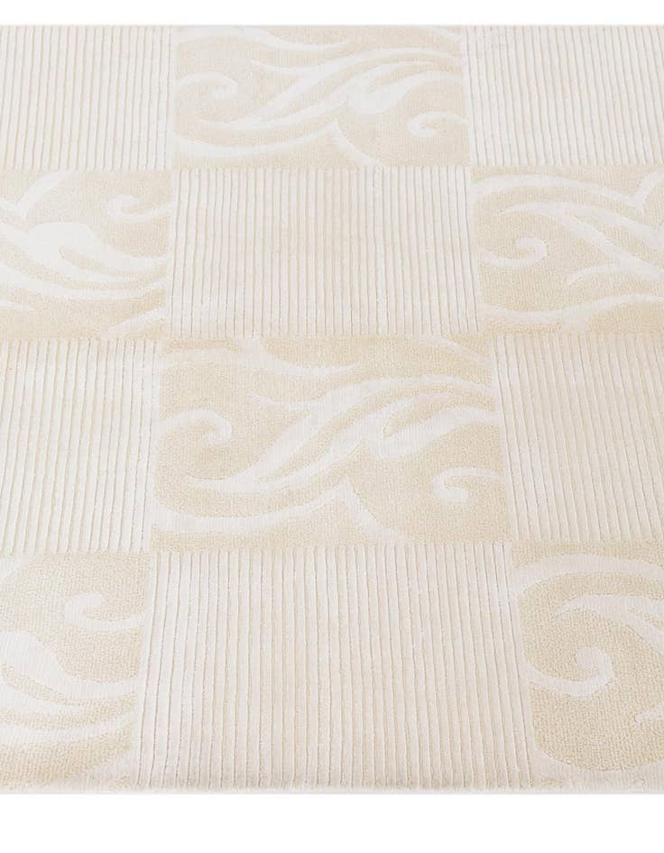 Detail image of  3' 11 x 6'  Hand Knotted Darya Wool Rug