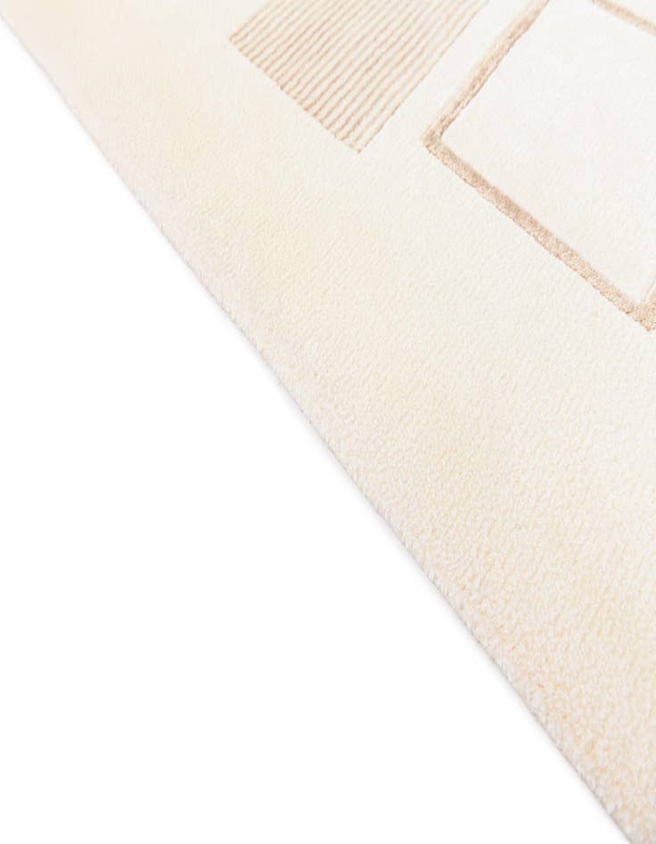 Detail image of  5' 8 x 8' 2  Hand Knotted Darya Wool Rug