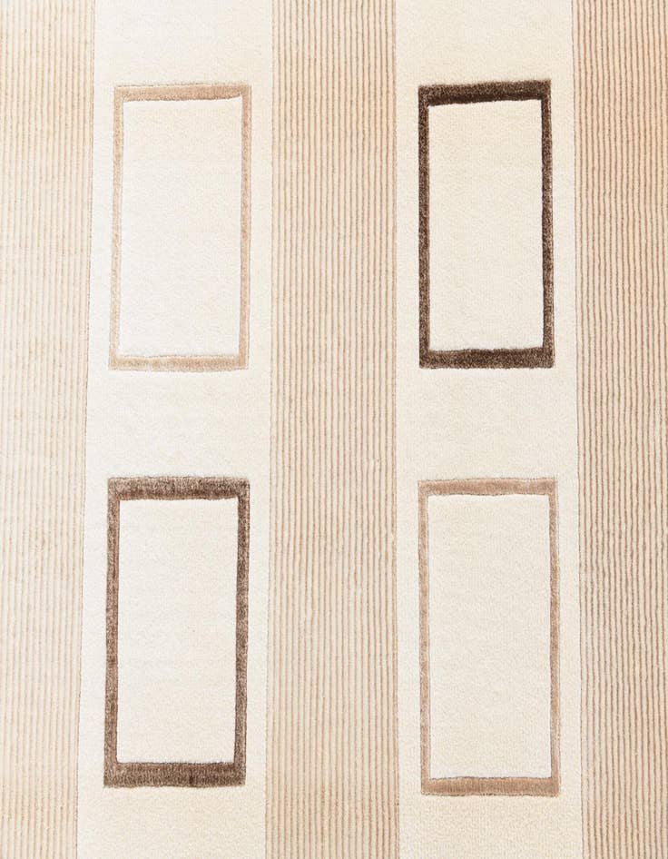 Detail image of  5' 8 x 8' 2  Hand Knotted Darya Wool Rug