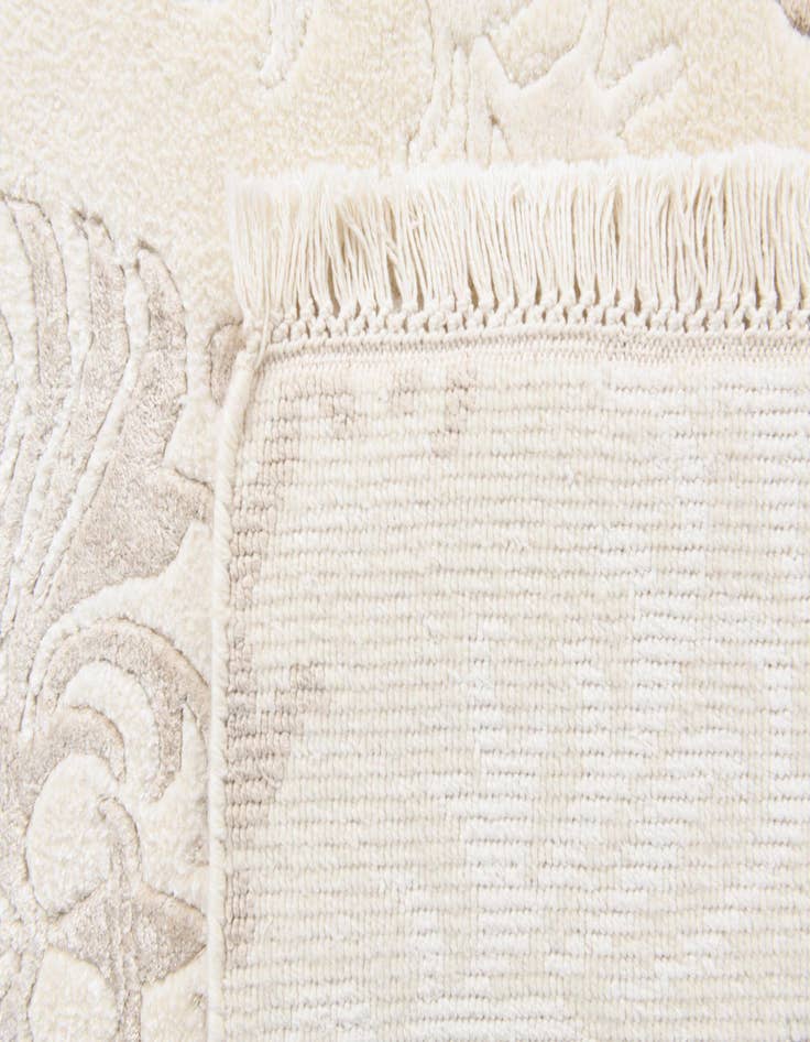 Detail image of  5' 7 x 7' 10  Hand Knotted Darya Wool Rug