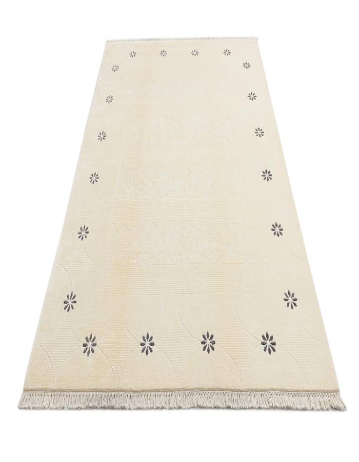 Detail image of  5' 9 x 8'  Hand Knotted Darya Wool Rug