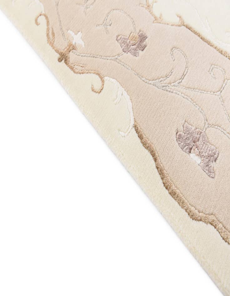 Detail image of  5' 7 x 7' 10  Hand Knotted Darya Wool Rug