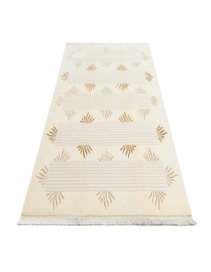 Detail image of  5' 7 x 7' 10  Hand Knotted Darya Wool Rug