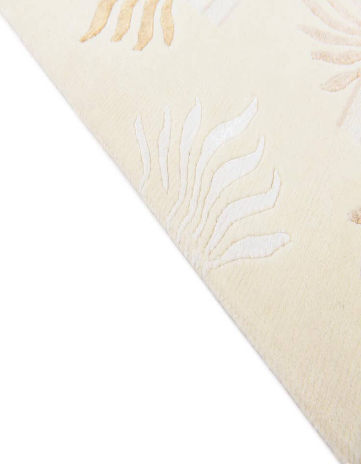 Detail image of  5' 7 x 7' 10  Hand Knotted Darya Wool Rug