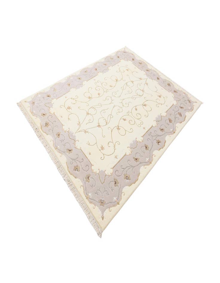 Detail image of  5' 9 x 7' 10  Hand Knotted Darya Wool Rug