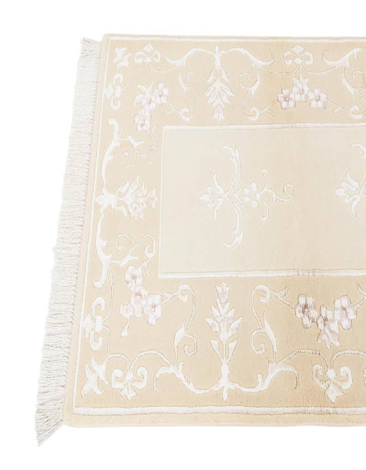 Detail image of  2' 7 x 4' 10  Hand Knotted Darya Wool Rug