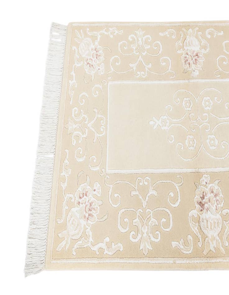 Detail image of  2' 8 x 4' 9  Hand Knotted Darya Wool Rug