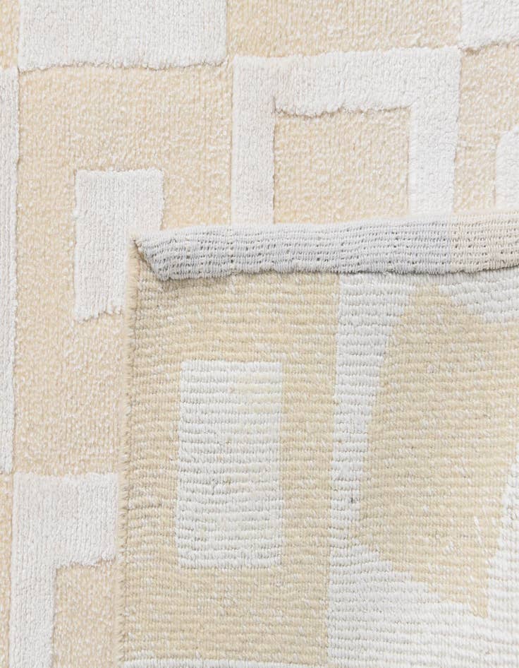 Detail image of  3' x 5'  Hand Knotted Darya Wool Rug