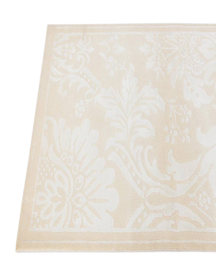 Detail image of  2' 11 x 4' 11  Hand Knotted Darya Wool Rug