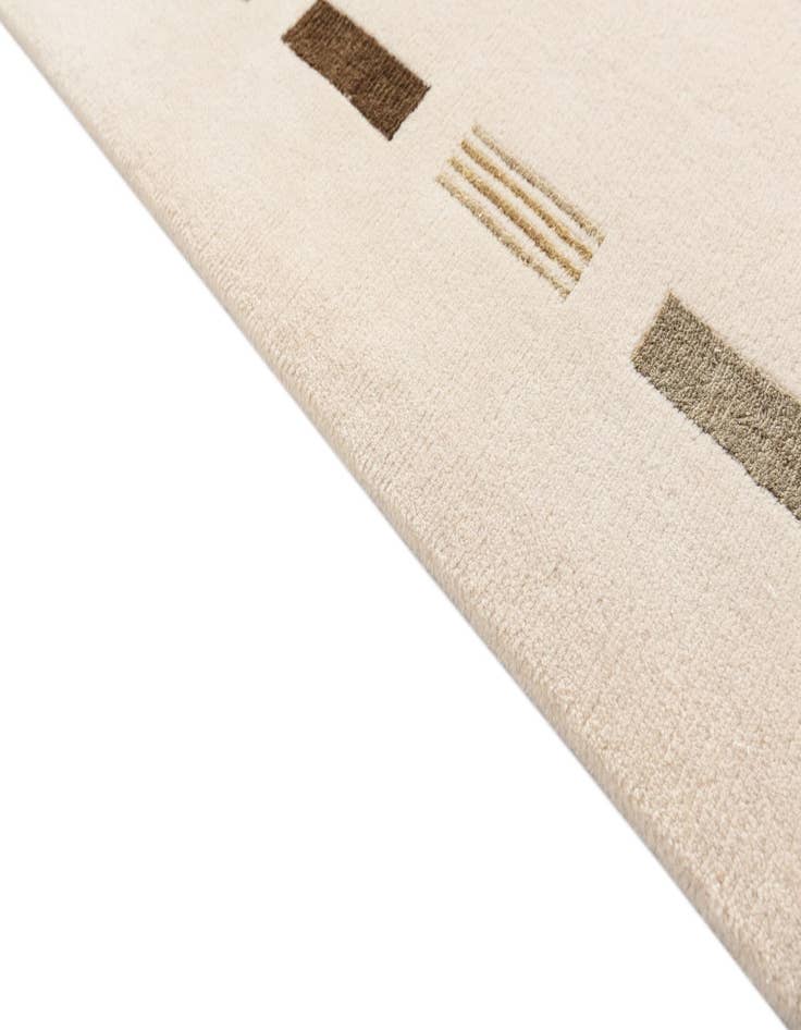 Detail image of  5' 7 x 7' 9  Hand Knotted Darya Wool Rug