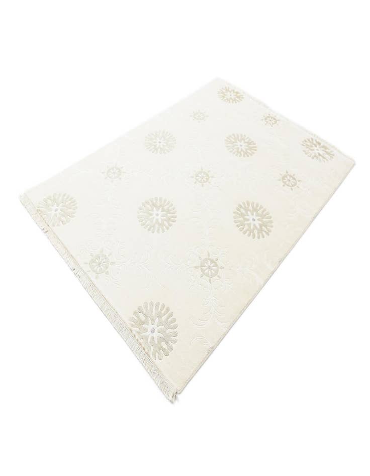 Detail image of  5' 6 x 8'  Hand Knotted Darya Wool Rug