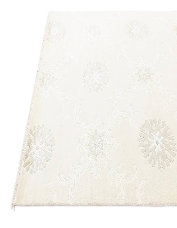 Detail image of  5' 6 x 8'  Hand Knotted Darya Wool Rug