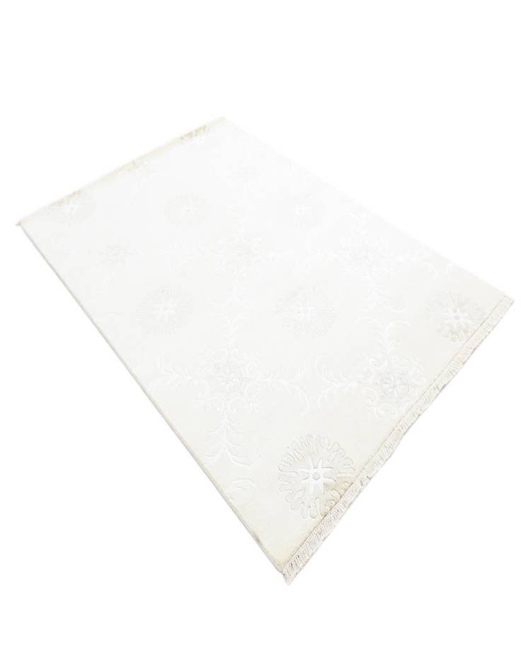 Detail image of  5' 5 x 8'  Hand Knotted Darya Wool Rug