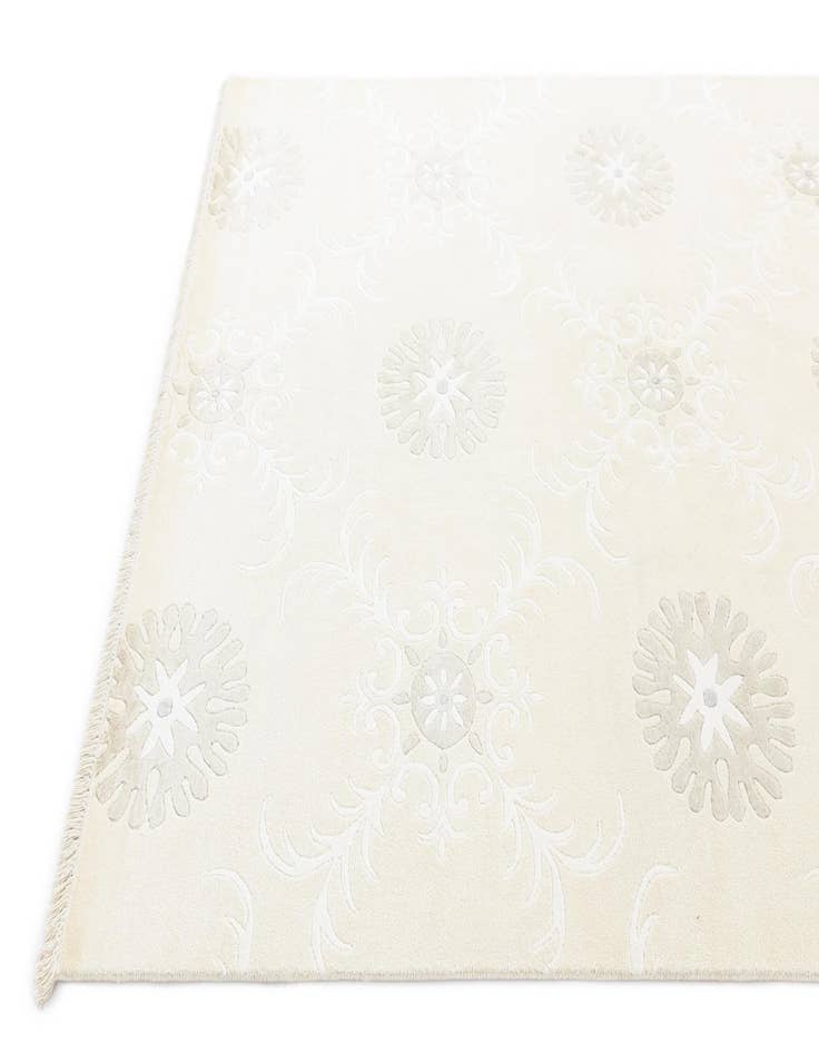 Detail image of  5' 5 x 8'  Hand Knotted Darya Wool Rug