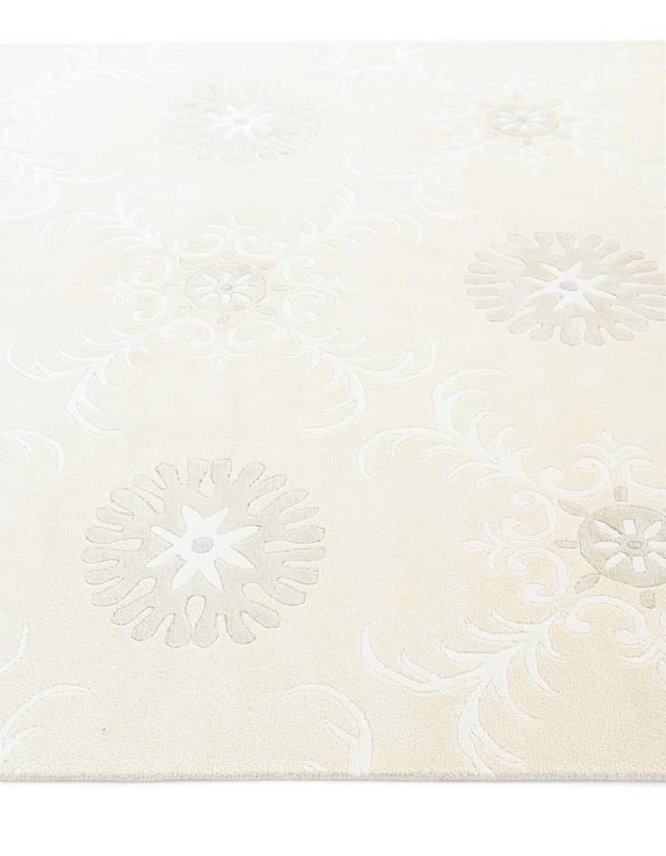 Detail image of  5' 5 x 8'  Hand Knotted Darya Wool Rug