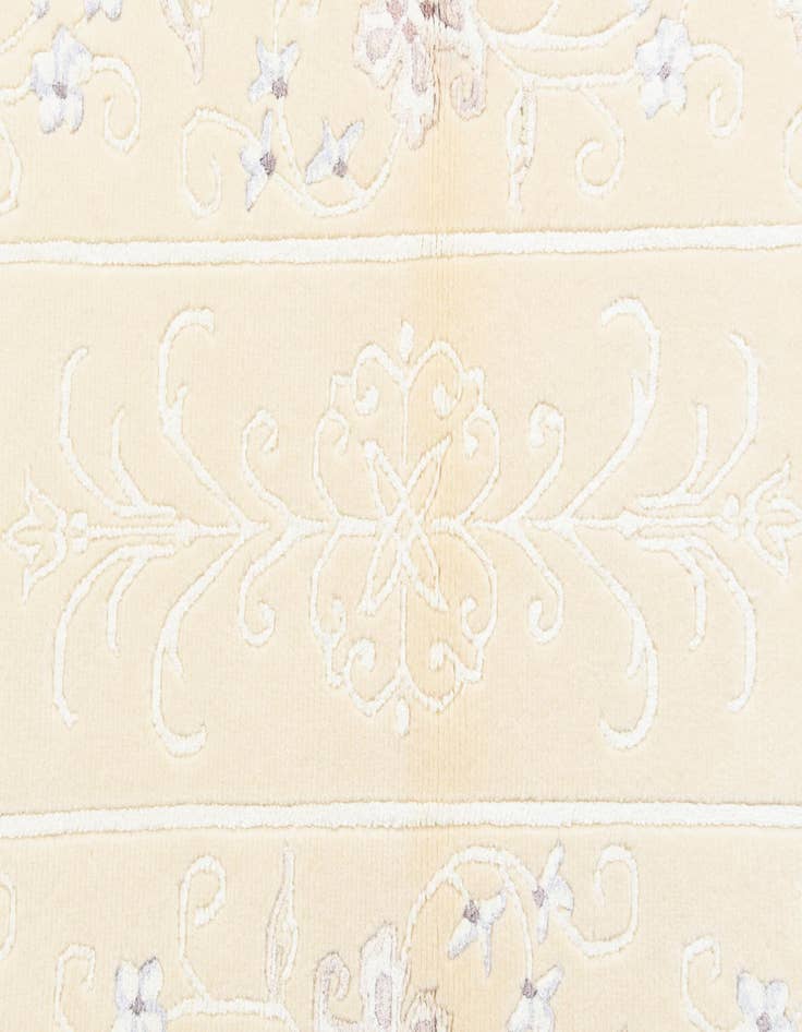 Detail image of  2' 7 x 4' 6  Hand Knotted Darya Wool Rug