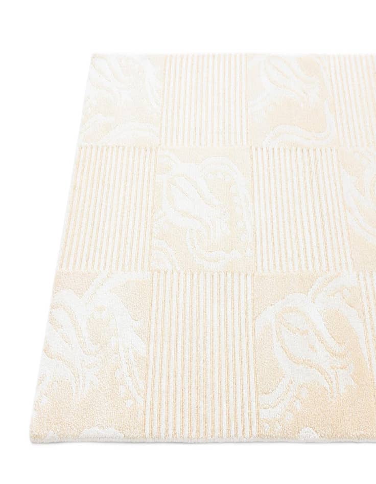 Detail image of  2' 7 x 4' 8  Hand Knotted Darya Wool Rug