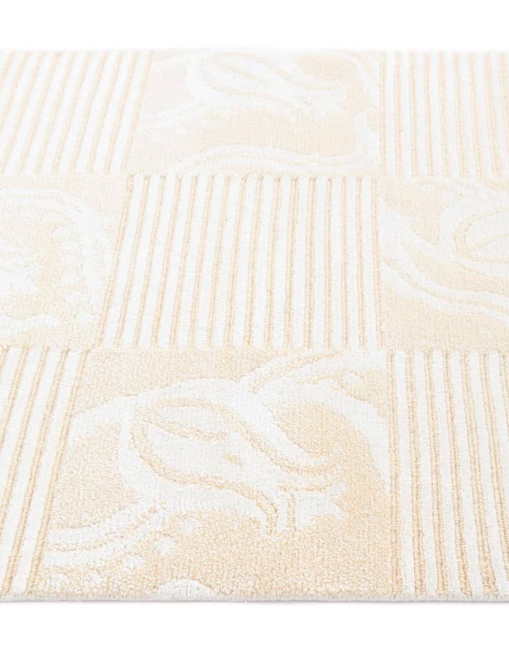 Detail image of  2' 7 x 4' 8  Hand Knotted Darya Wool Rug