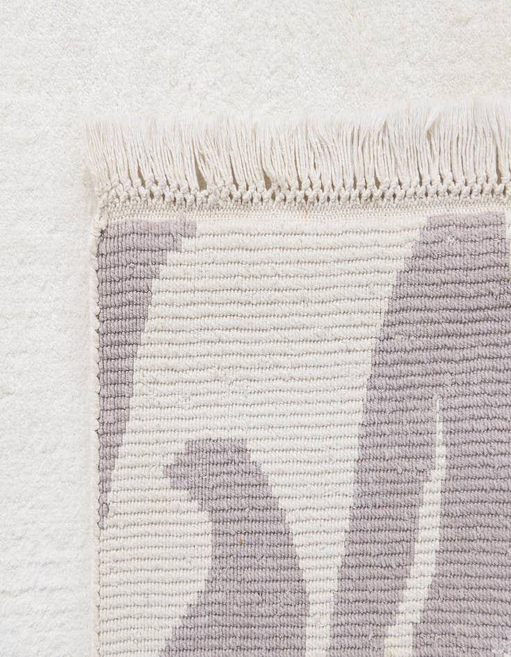 Detail image of  6' x 8' Darya Rug