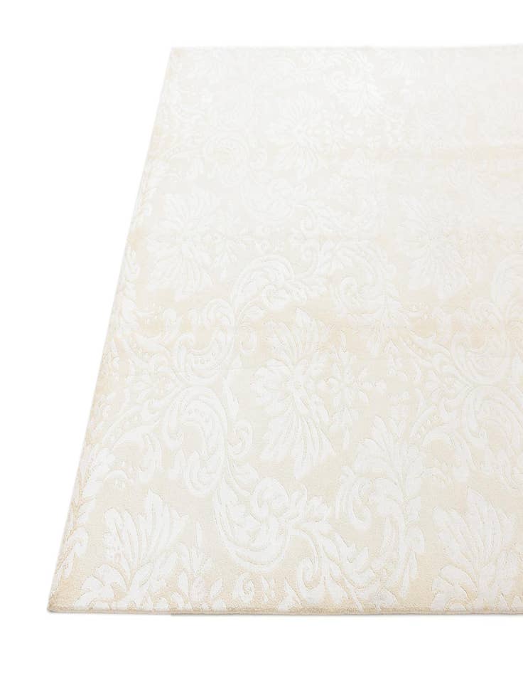 Detail image of  5' 9 x 8' Darya Rug