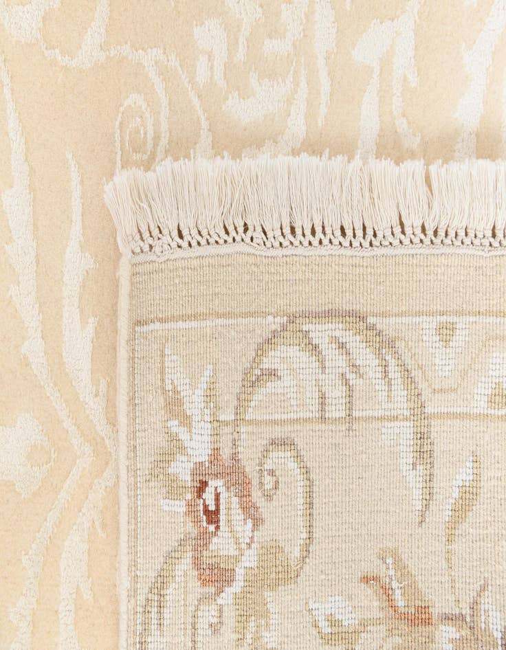 Detail image of  5' 9 x 7' 10 Darya Rug