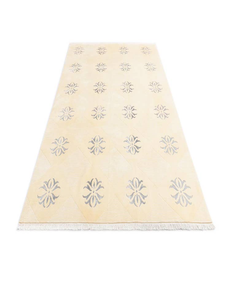 Detail image of  6' 7 x 9' 10  Hand Knotted Darya Wool Rug