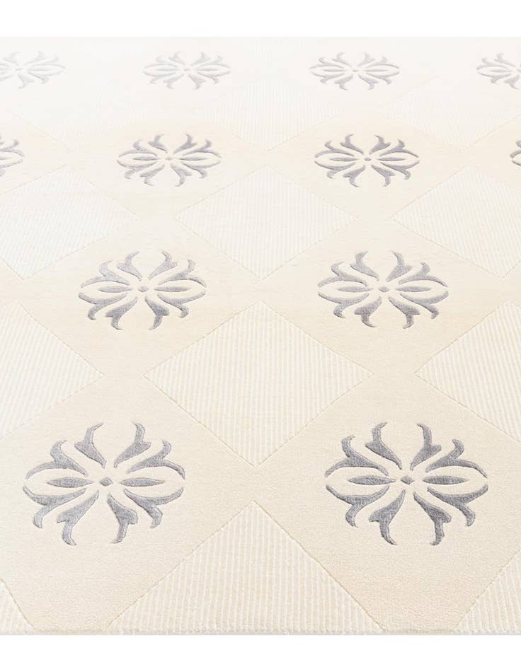 Detail image of  6' 7 x 9' 10  Hand Knotted Darya Wool Rug