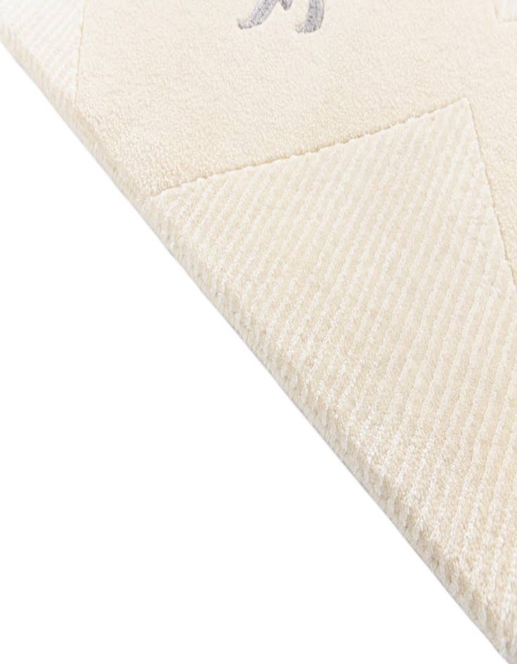 Detail image of  6' 7 x 9' 10  Hand Knotted Darya Wool Rug