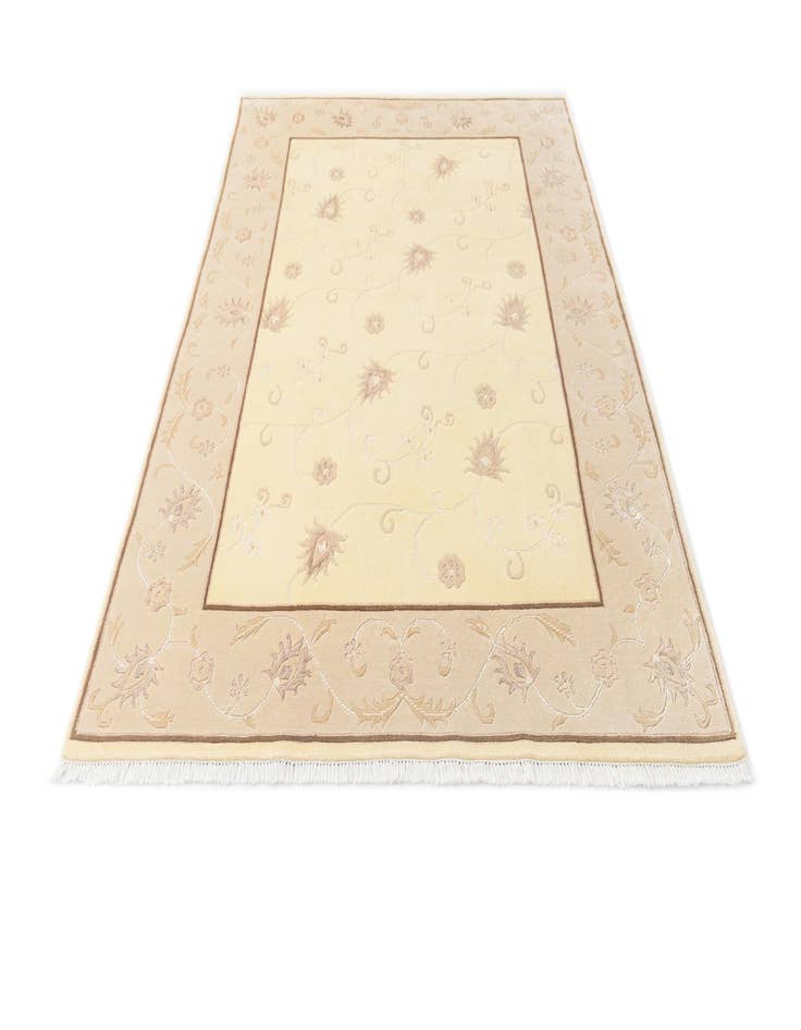 Detail image of  5' 8 x 7' 10  Hand Knotted Darya Rug